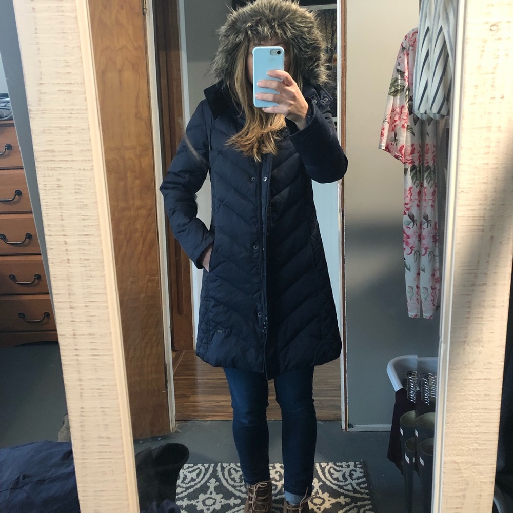 EUC Kenneth Cole Navy puffer coat